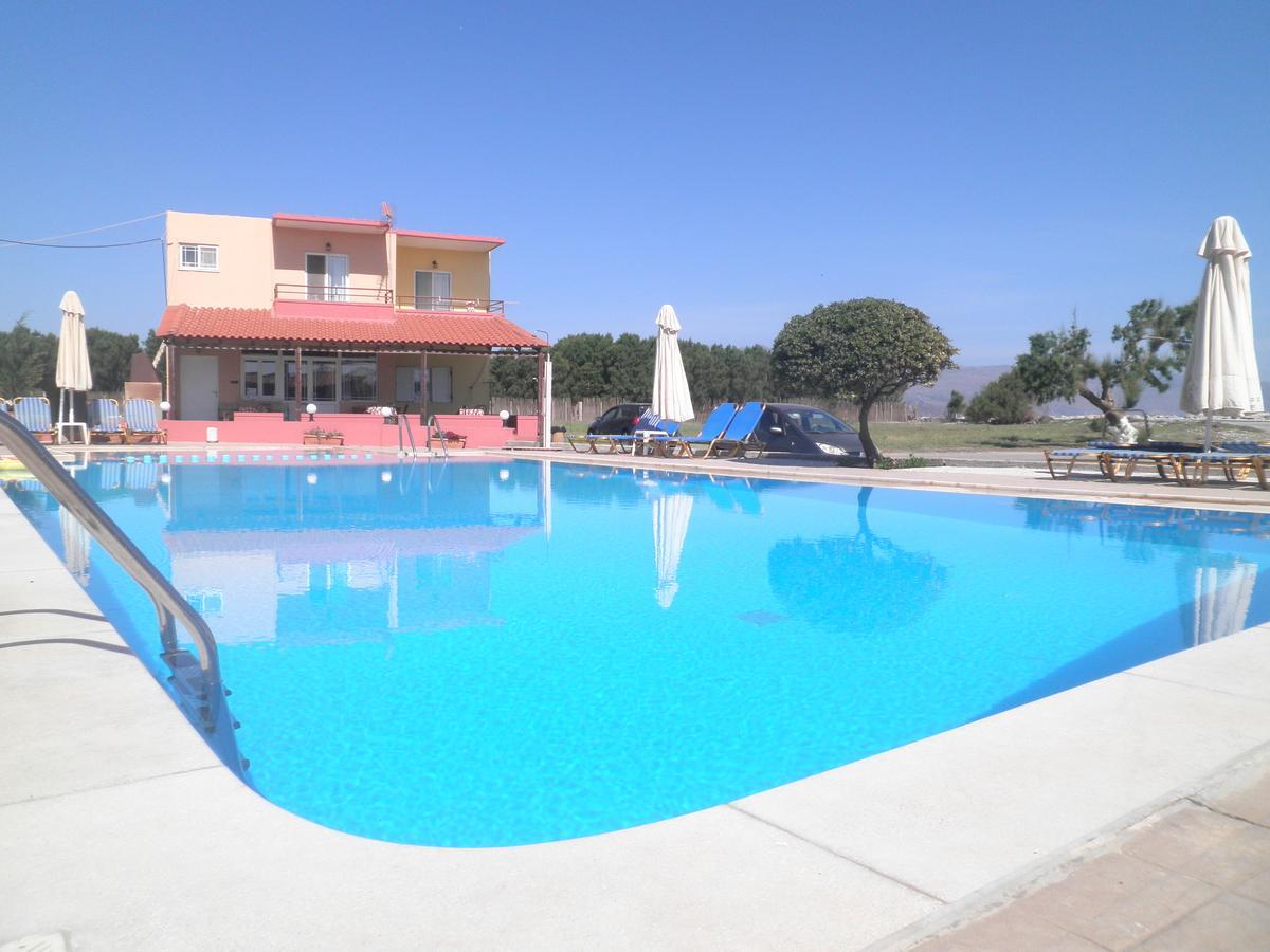 Haridimos 2* Tavronitis (Crete)