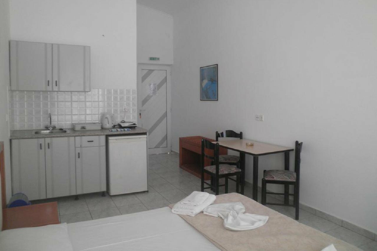 Haridimos Aparthotel Tavronitis