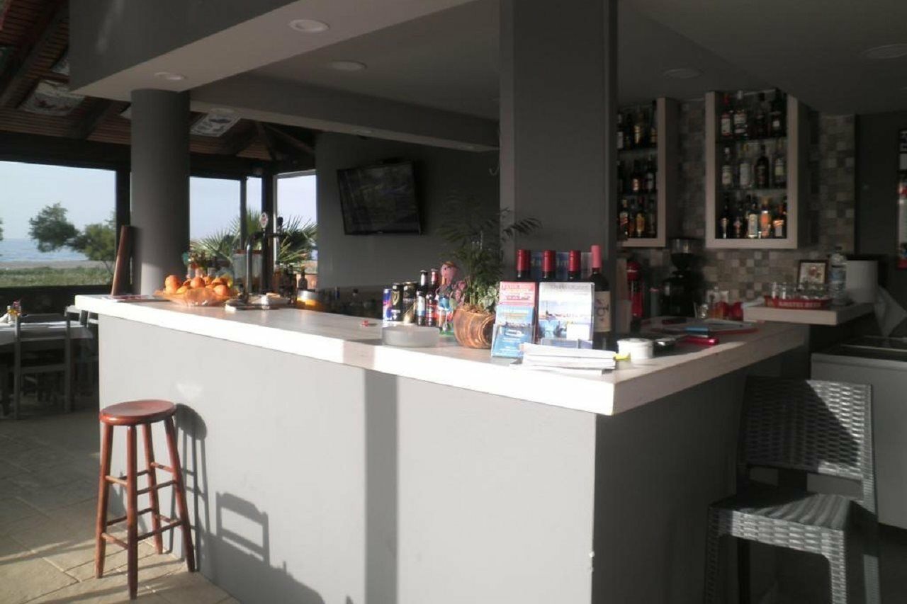 Haridimos Aparthotel Tavronitis (Crete)